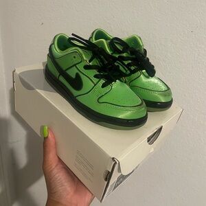Nike Kids Green Sneakers